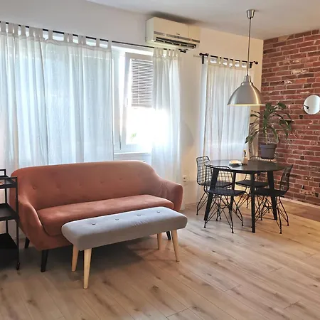 Apartment Happy