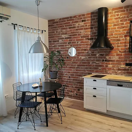 Happy Apartment